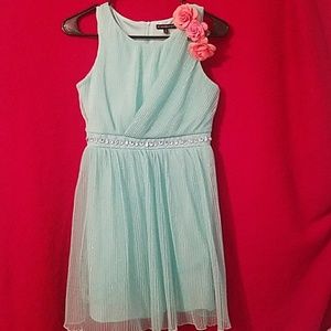 Girls dress (large)